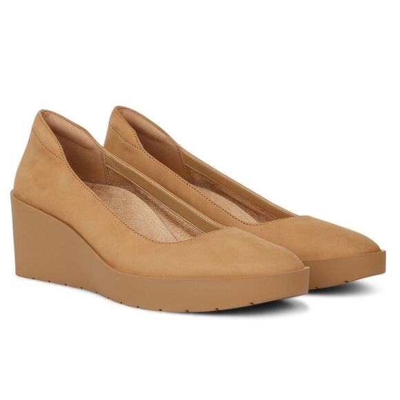 NEW VIONIC Sereno Wedge Slip On in Camel - Picture 16 of 16